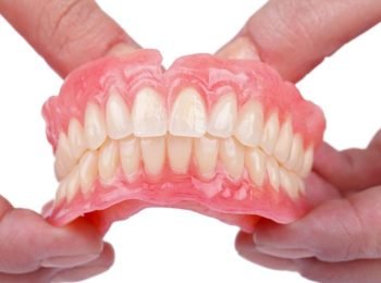 videntis-stomatolog-zagreb_totalne-proteze_zubna-protetika_foto-1-1024x691